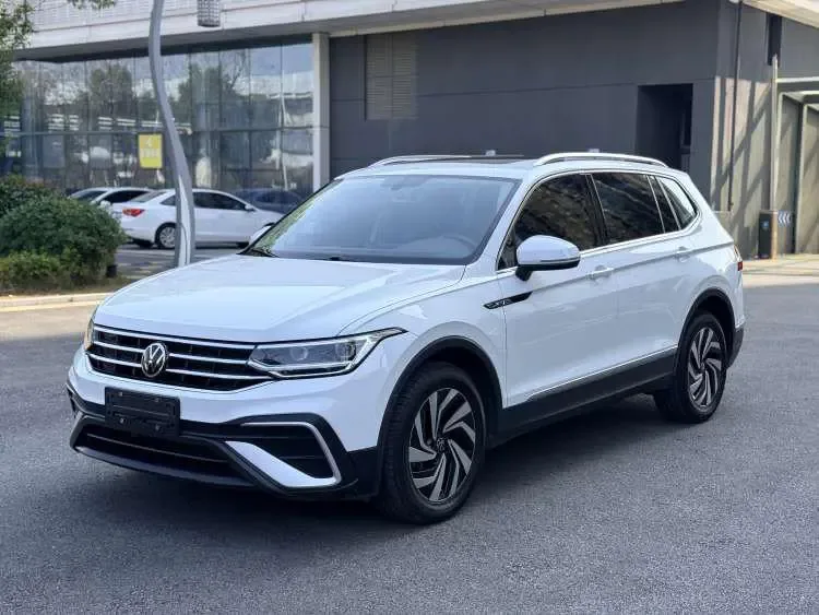 Volkswagen Tiguan L 2023