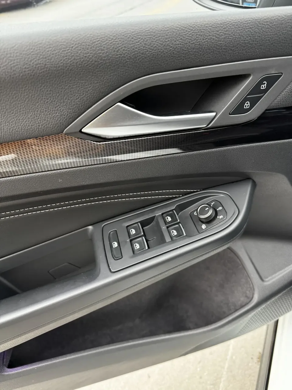 Volkswagen Golf Golf 2023 280TSI DSG R-Line Lite 2023 — миниатюра 4