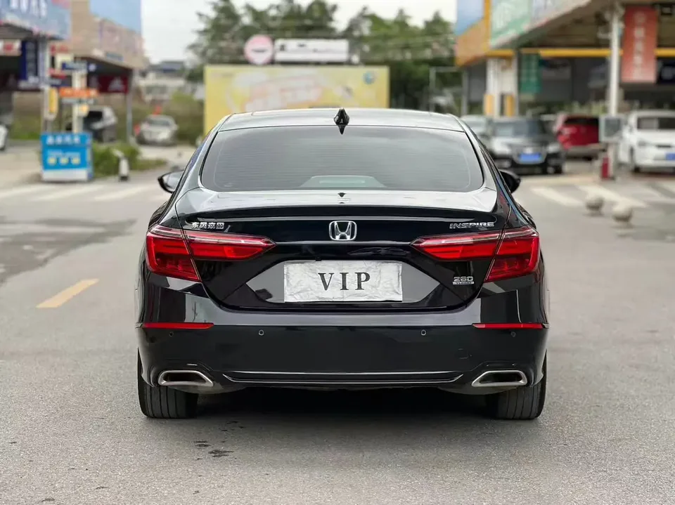 Honda Inspire 2022 Insignia 260TURBO Fine Edition 2022 — миниатюра 2