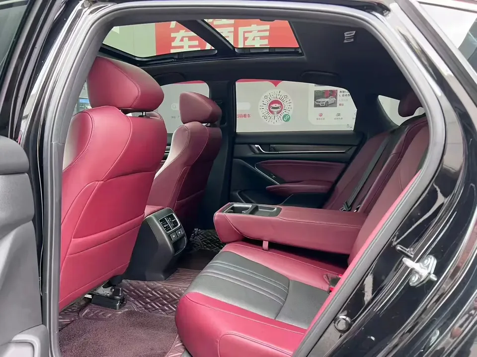 Honda Inspire 2022 Insignia 260TURBO Fine Edition 2022 — миниатюра 3