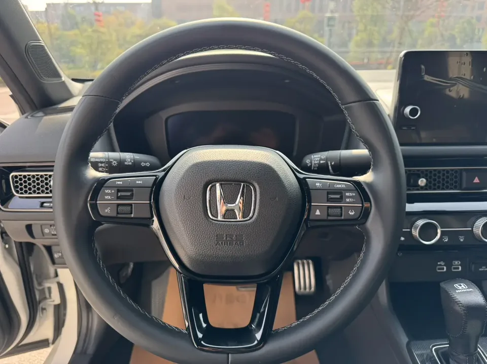 Honda CIVIC 2022 Civic 240TURBO CVT Ignition Edition 2025 — миниатюра 4