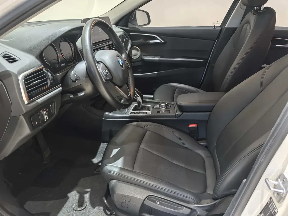 BMW 1 Series BMW 1 Series 120i M Sport 2023 — thumbnail 4