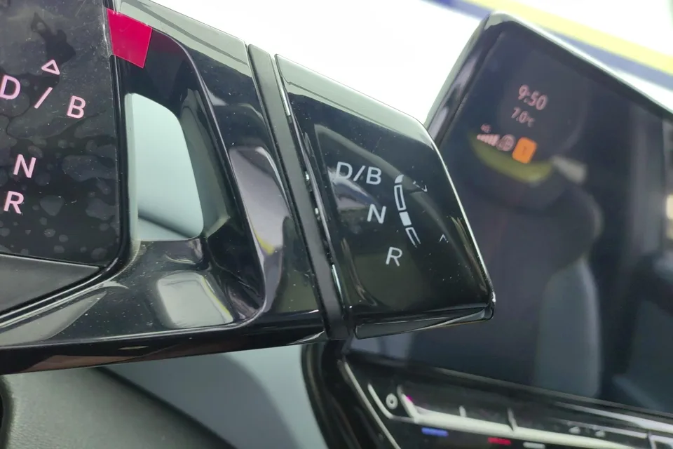 Volkswagen ID.4X Upgraded Extreme Smart Long-Range Edition 2023 — миниатюра 3