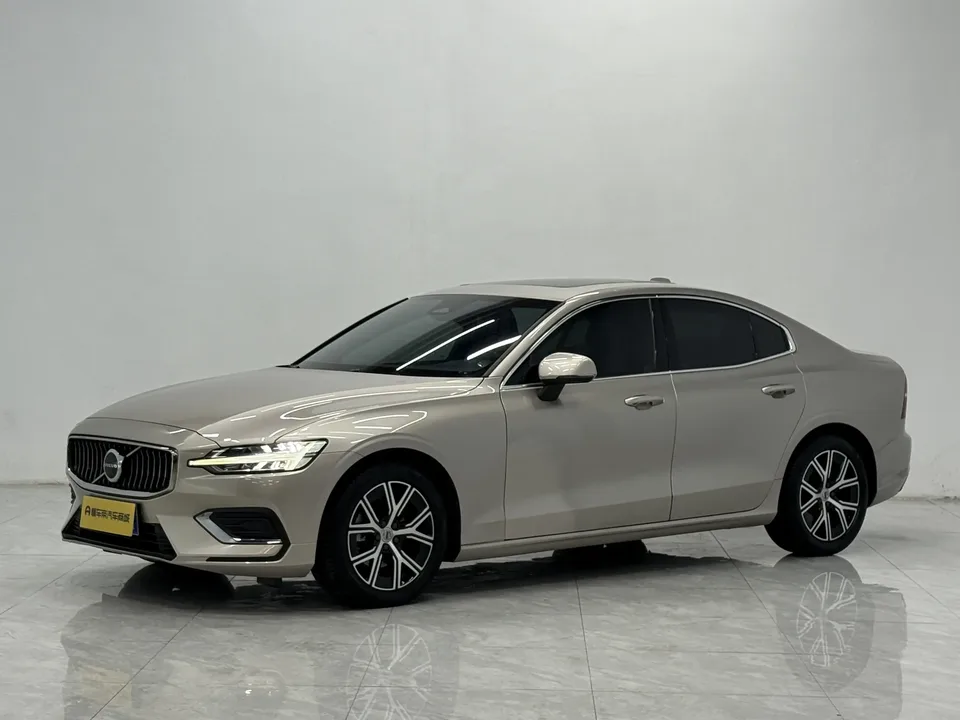 Volvo S60 2024