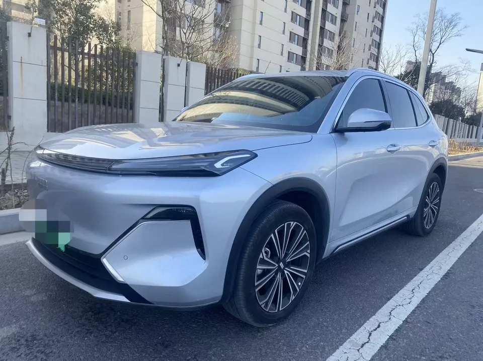 Geely Galaxy Starship 7 EM-i 2025