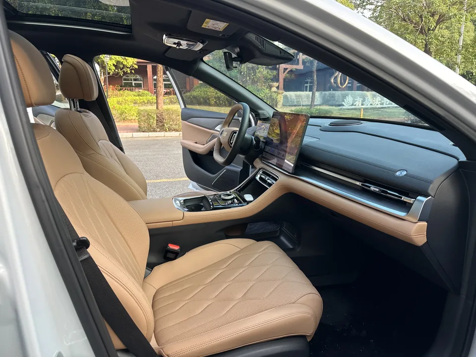 Geely Galaxy A7 PHEV 150km Long-Range Edition 2025 — миниатюра 4
