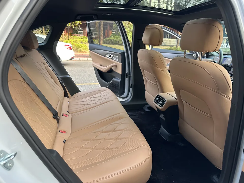 Geely Galaxy A7 PHEV 150km Long-Range Edition 2025 — миниатюра 5