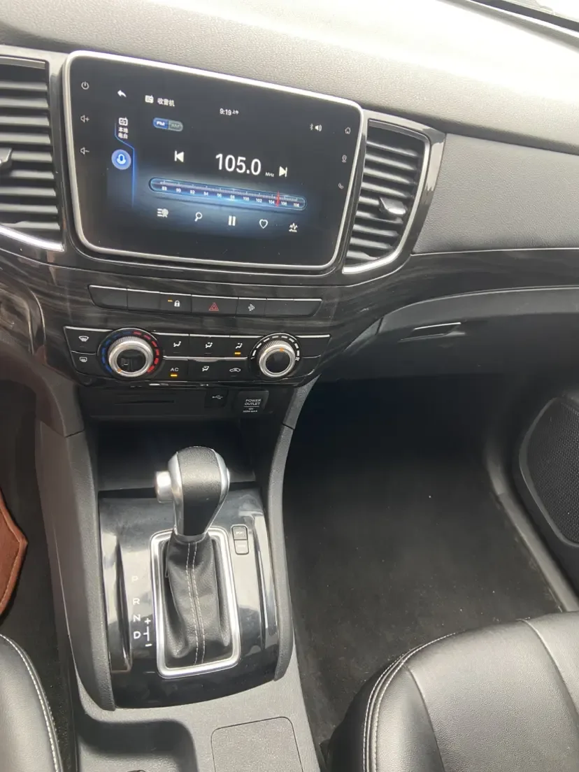 Isuzu Suzutaku 2.5T two-wheel drive automatic flagship version National VI extended version JE4D25Q6A 2022 — миниатюра 3