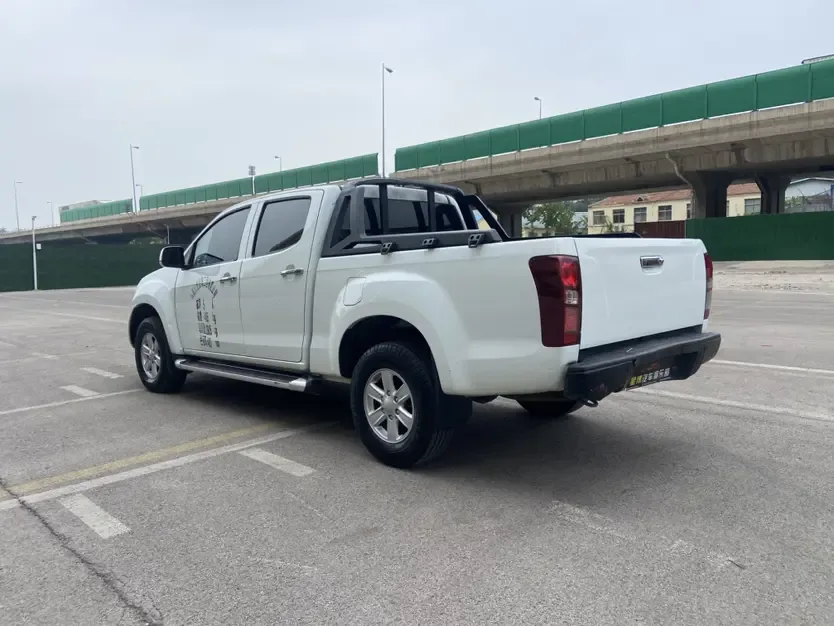 Isuzu Suzutaku 2.5T two-wheel drive automatic flagship version National VI extended version JE4D25Q6A 2022 — миниатюра 4
