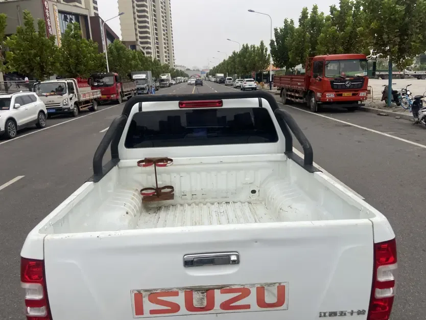 Isuzu RE-MAX RE-MAX 2022 2.8T Classic Two-Wheel Drive Diesel Comfort Standard Wheelbase Edition JE493ZLQ6E 2023 — thumbnail 5