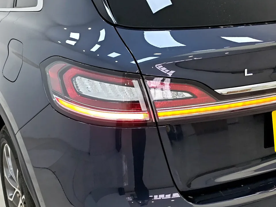 Lincoln Navigator navigator 2021 2.0T 4WD Elegant Edition 2022 — thumbnail 4