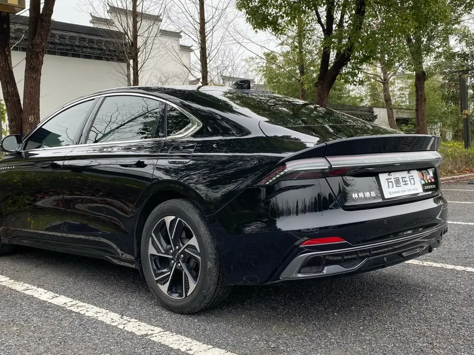 Lincoln Z i Cool Zunyue Edition 2024 — миниатюра 2