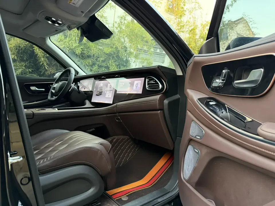 Exeed VX 2.0T 4WD Xingzun - 6 seats 2024 — миниатюра 3