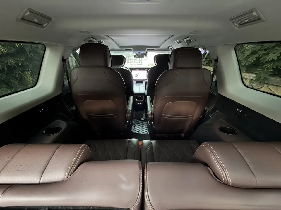 Exeed VX 2.0T 4WD Xingzun - 6 seats 2024 — миниатюра 4