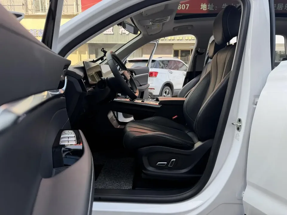 Roewe RX5 MAX Roewe RX5 MAX 2022 1.5T Automatic Deluxe Edition 2023 — миниатюра 3