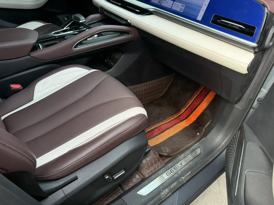 Geely Monjaro Xingyue L 2024 2.0TD High Power Automatic 2WD Yunqi Edition 2024 — миниатюра 3