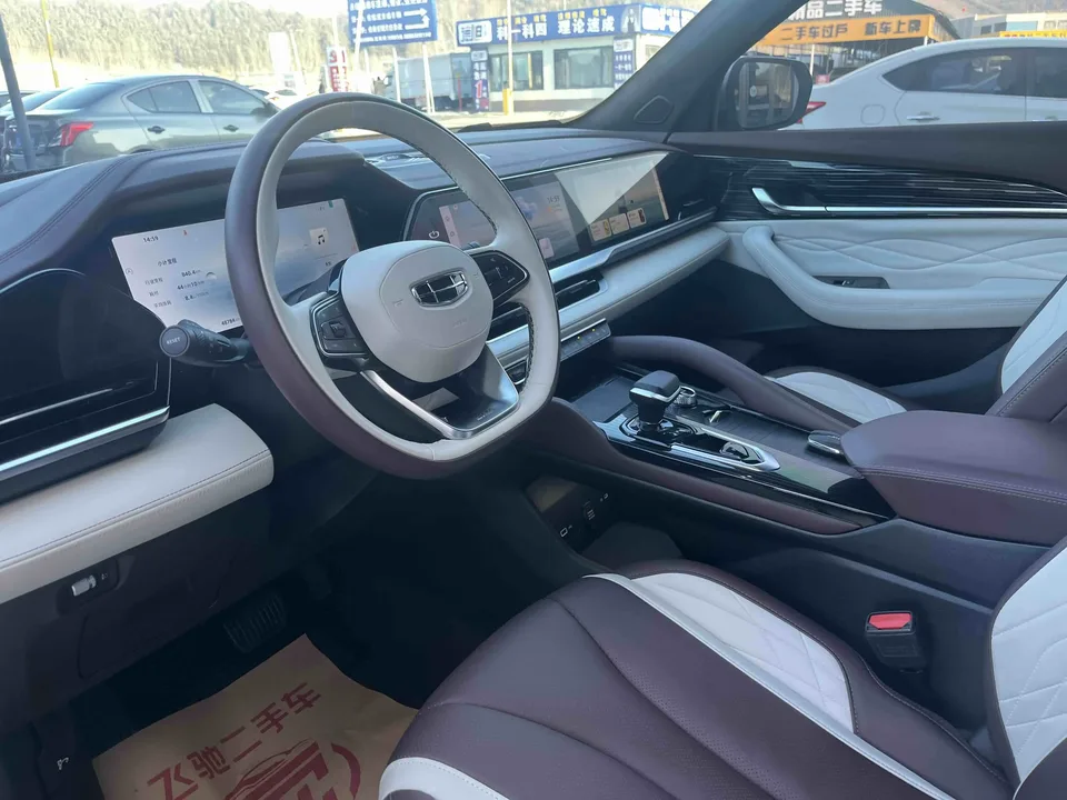 Geely Monjaro 2.0TD High Power Automatic 2WD Flagship Model 2024 — миниатюра 4