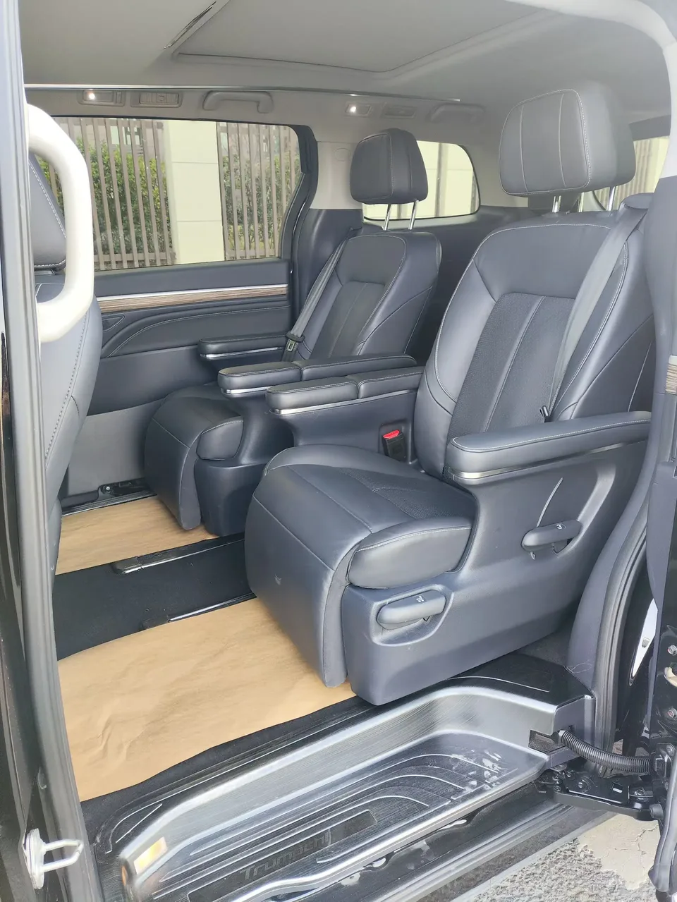 GAC Trumpchi M8 Trumpchi M8 2023 Lingxiu Series 390T Premium Edition 2022 — миниатюра 2