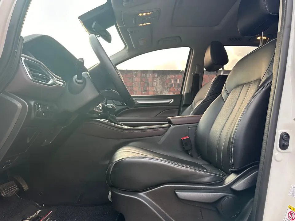 GAC Trumpchi M6 Trumpchi M6 2021 270T Automatic Luxury Edition 7 Seaters 2022 — миниатюра 5