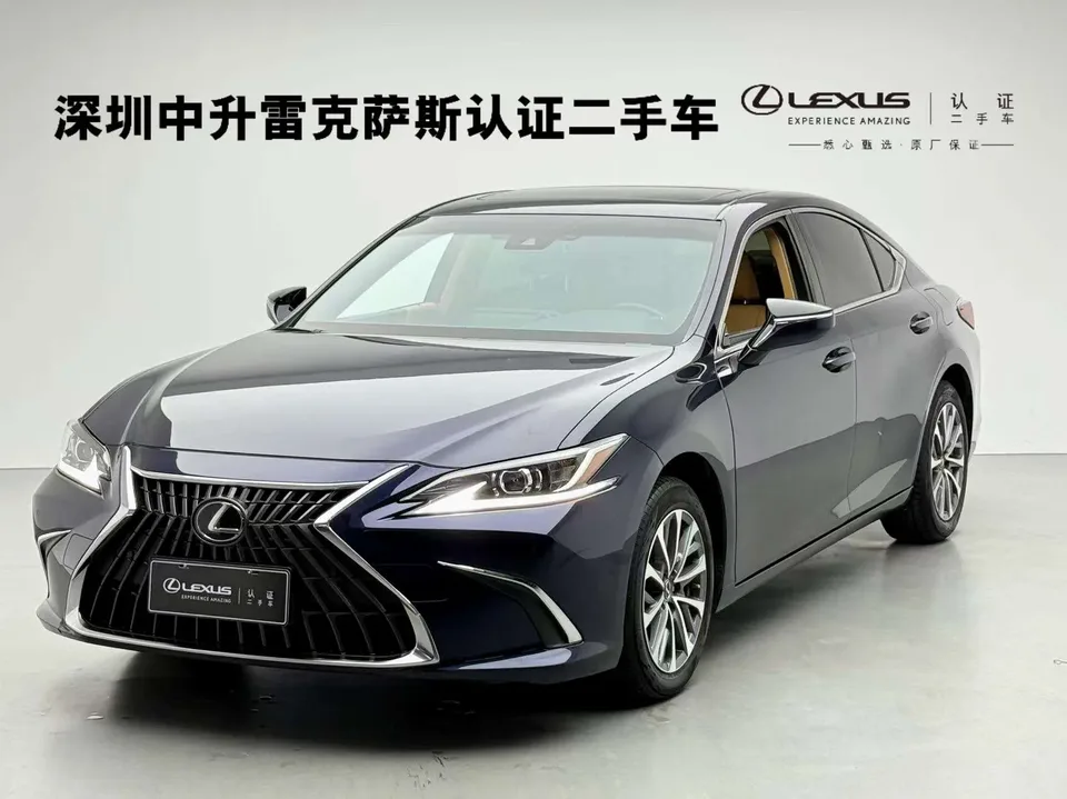 Lexus ES 2022
