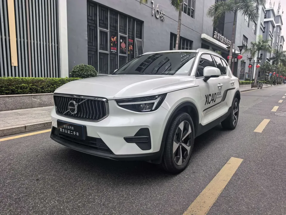 Volvo XC40 2024