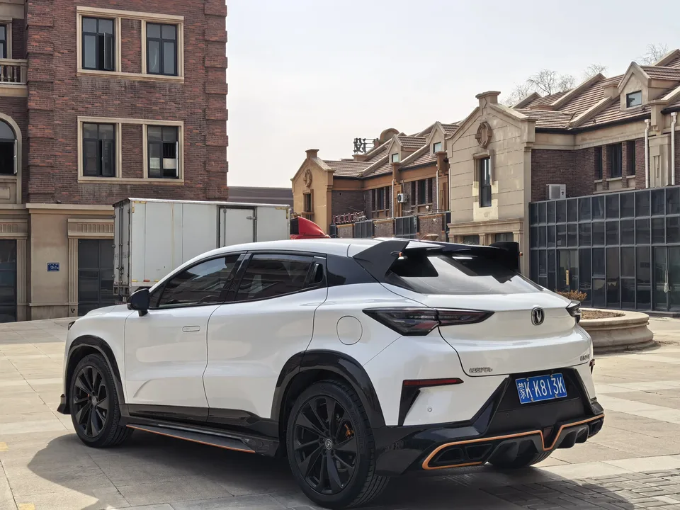 Changan UNI-T 1.5T Smart Pilot Edition 2022 — миниатюра 4