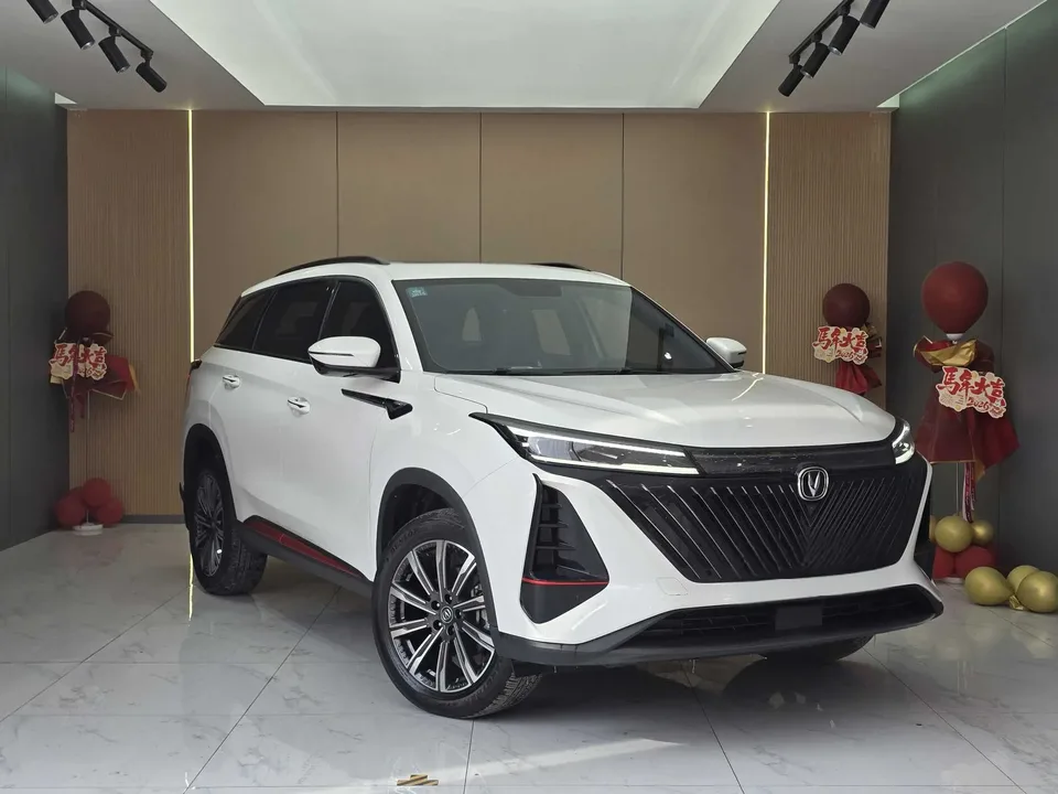Changan CS75PLUS Second Generation 2.0T Automatic Premium Edition 2023 — миниатюра 3