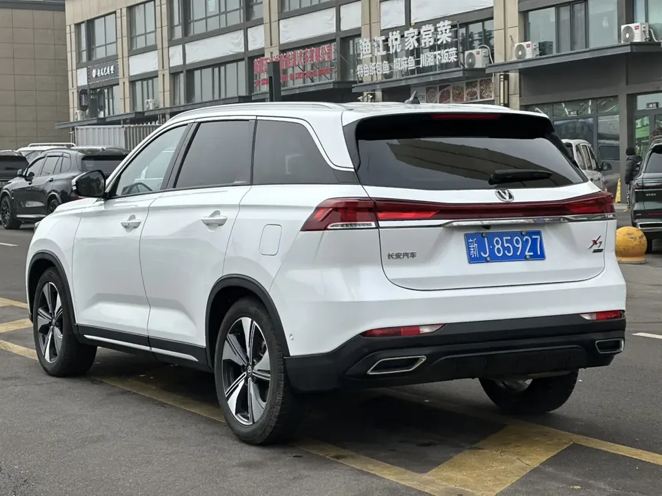 Changan X7 PLUS 1.5T DCT Zunyao 7-seater 2024 — миниатюра 4