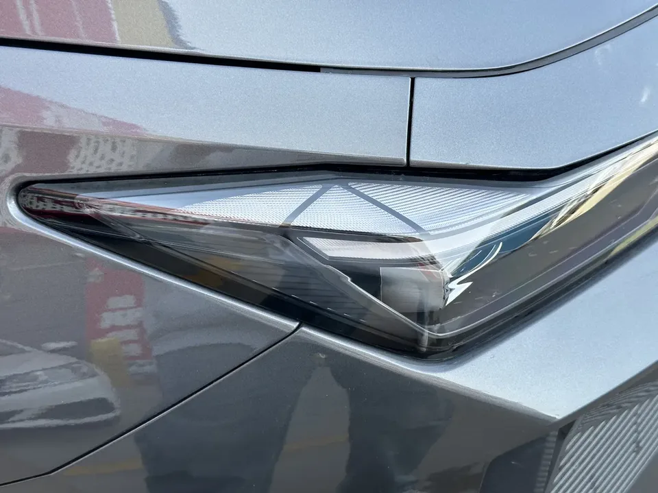 Changan UNI-V Blue Whale iDD 136km Smart Cool Edition 2025 — миниатюра 3