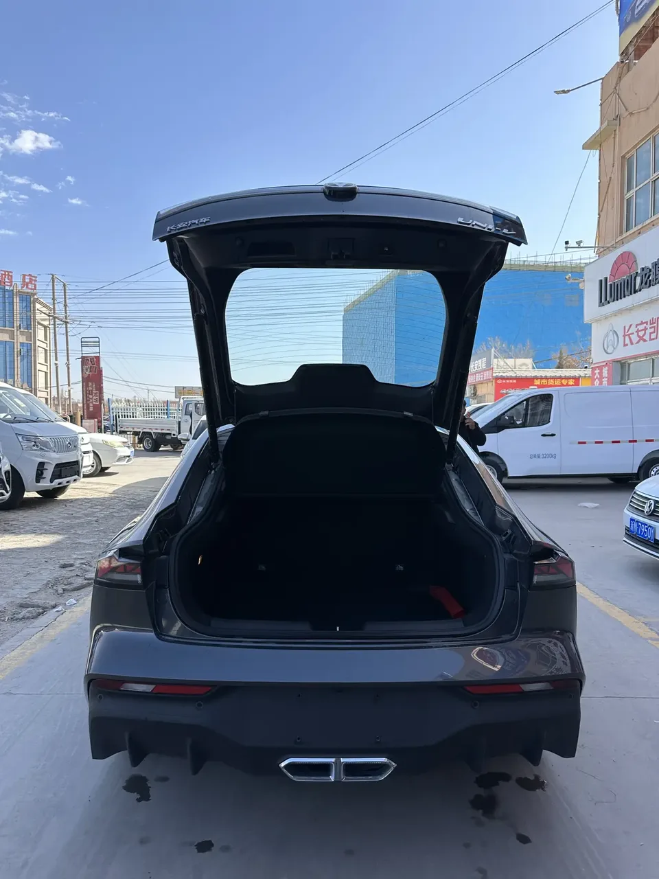 Changan UNI-V Blue Whale iDD 136km Smart Cool Edition 2025 — миниатюра 4