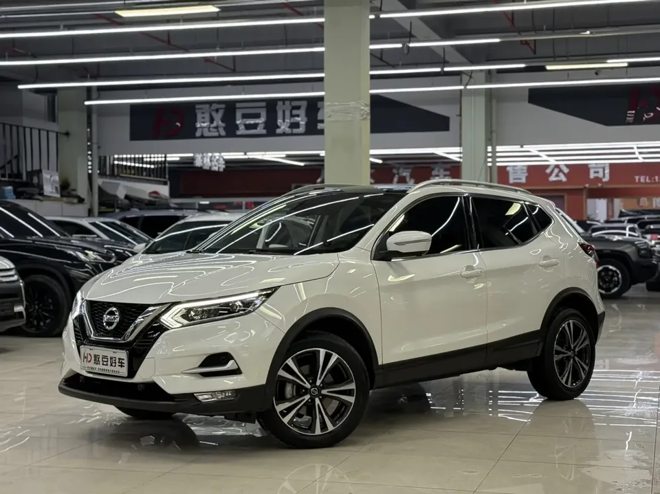 Nissan Qashqai Qashqai 2022 2.0L XV Prem. Deluxe Edition 2022 — photo 1, buy with delivery to Moscow