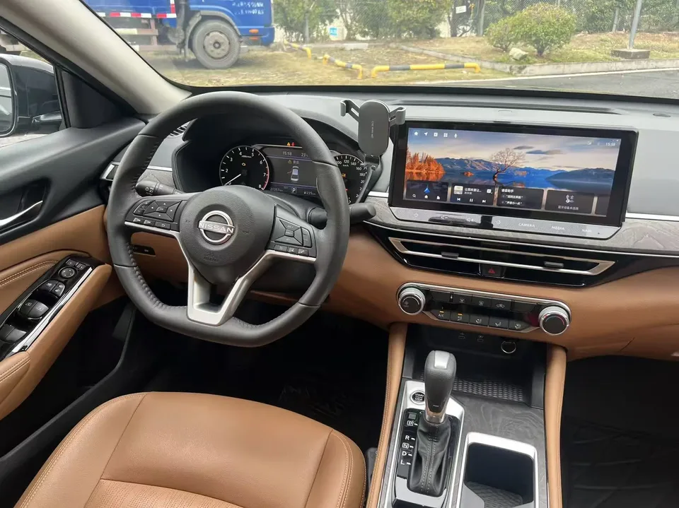 Nissan Altima Teana 2.0L XL-TLS Enjoy Edition 2025 — миниатюра 4