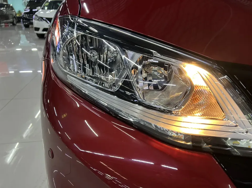 Nissan Tiida Tiida 2021 Tiida 2021 1.6L CVT Cool Edition 2022 — миниатюра 3