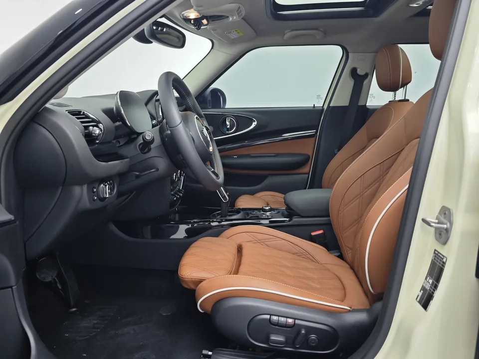 MINI Clubman MINI CLUBMAN 2022 1.5T COOPER Connoisseur 2023 — миниатюра 5