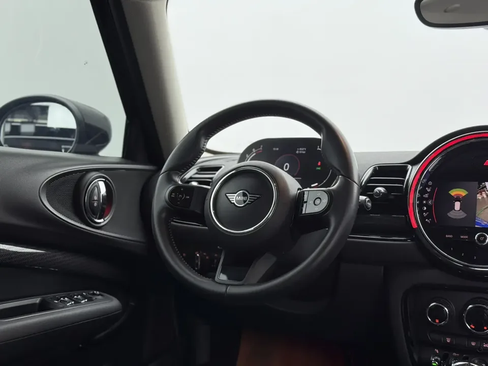 MINI Clubman MINI CLUBMAN 2022 facelift 1.5T COOPER Connoisseur 2022 — миниатюра 3