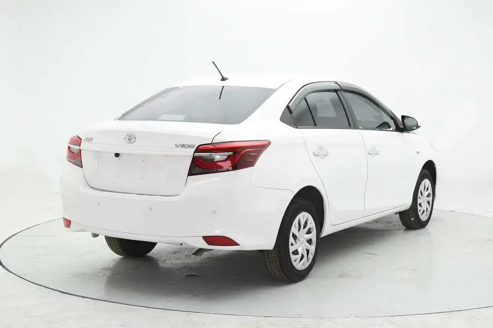 Toyota Vios 1.5L CVT 20th Anniversary Edition 2023 — миниатюра 2