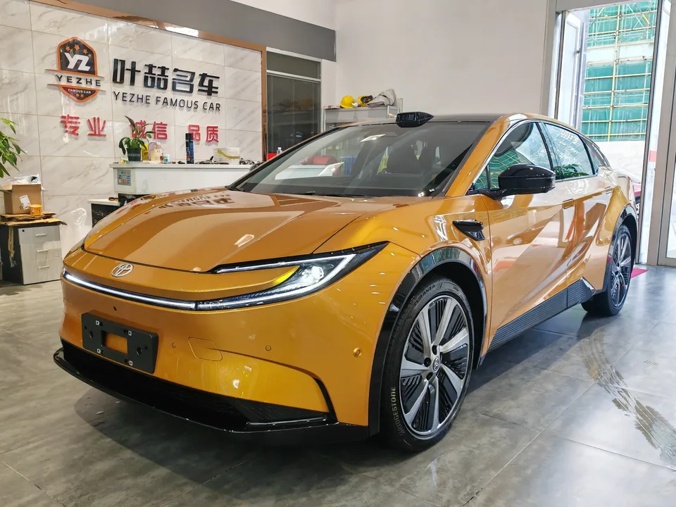 Toyota bZ5 2025