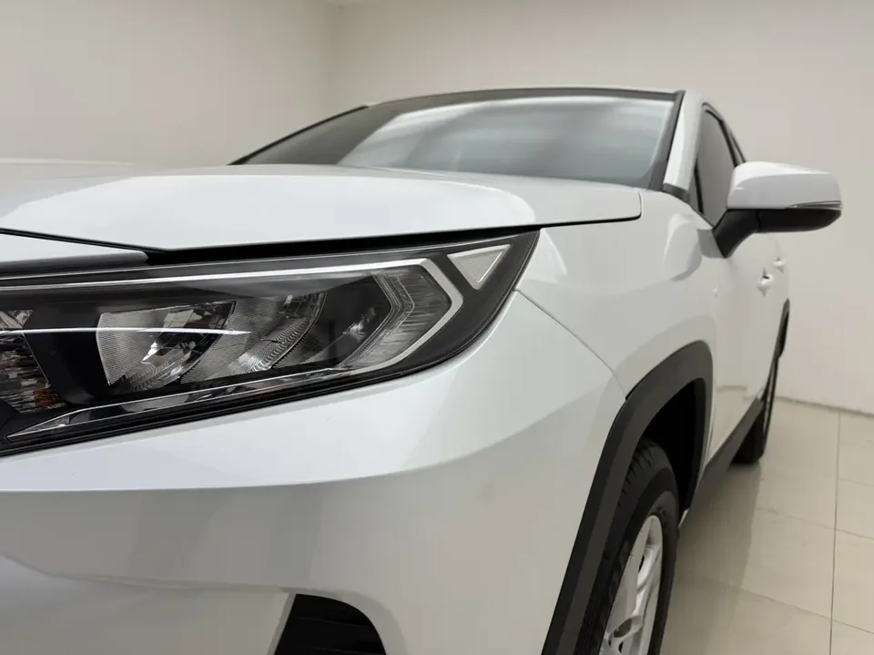 Toyota RAV4 2.0L CVT 2WD Urban Edition 2022 — миниатюра 3