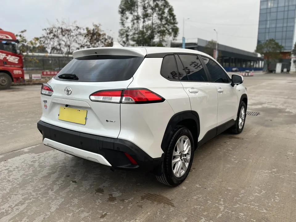Toyota CorollaCross 2.0L CVT Elite Edition 2025 — миниатюра 2
