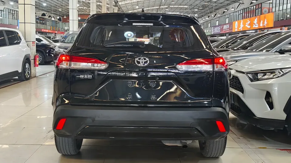Toyota CorollaCross 2.0L CVT Elite Edition 2024 — миниатюра 2