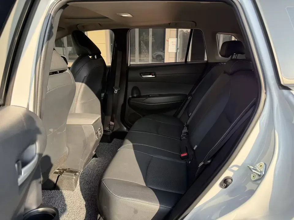 Toyota Frontlander 2.0L CVT Elite Edition 2023 — миниатюра 5