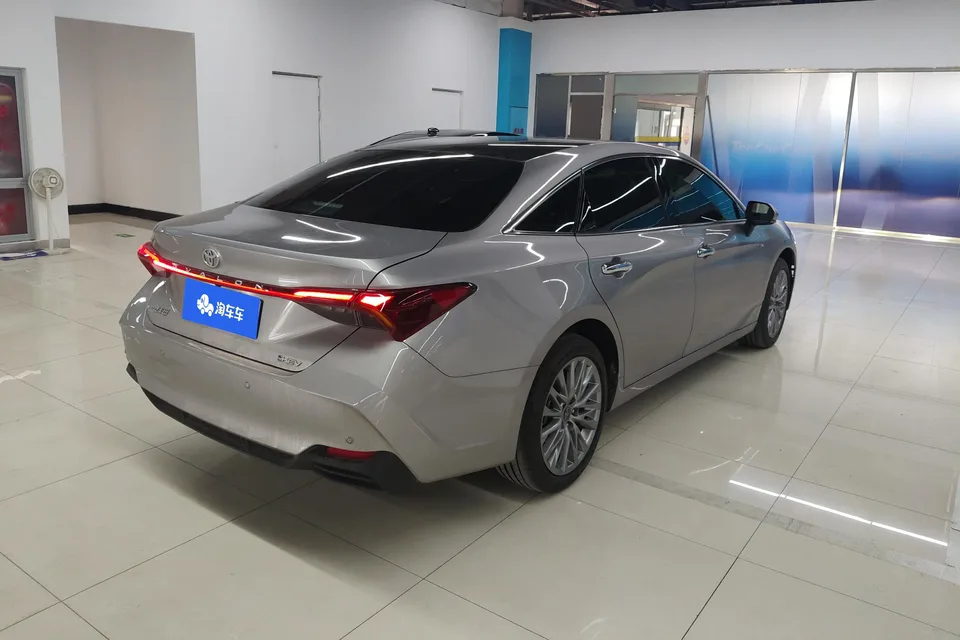 Toyota Avalon 2025