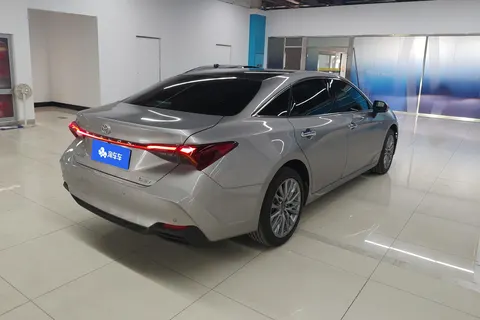 Toyota Avalon 2025 buy in Moscow