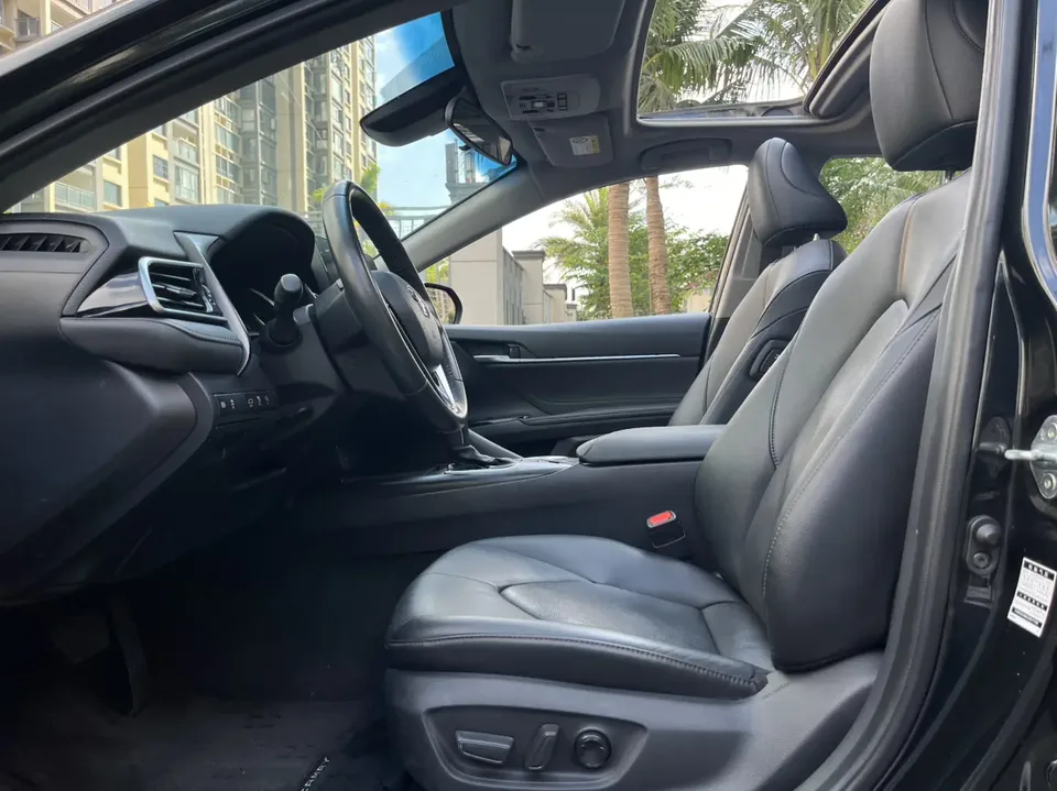Toyota Camry 2.0G Deluxe Edition 2023 — миниатюра 5