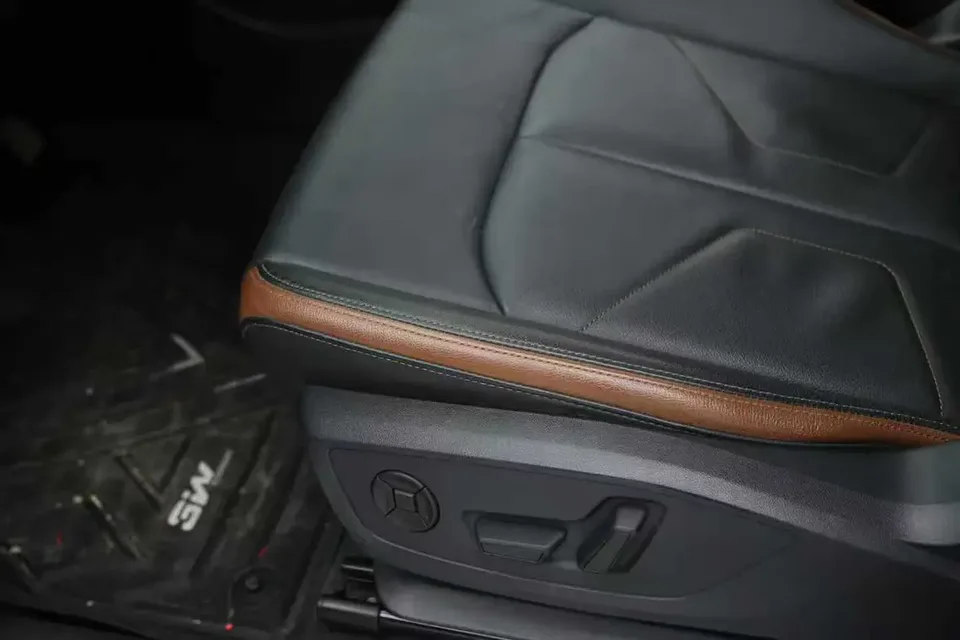 Audi Q3 Audi Q3 2021 35 TFSI Fashionable and Elegant 2022 — миниатюра 5