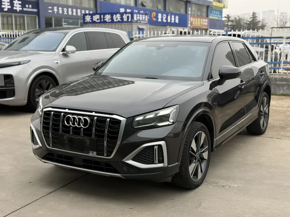 Audi Q2L Audi Q2L 2022 35 TFSI Fashionable and Elegant 2022 — фото 1, купить с доставкой в Москву