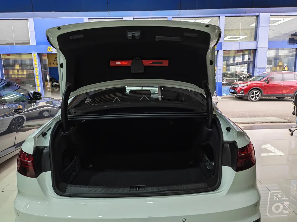 Audi a4 l Audi A4L 2022 40 TFSI Fashion Dynamic Edition 2022 — миниатюра 5
