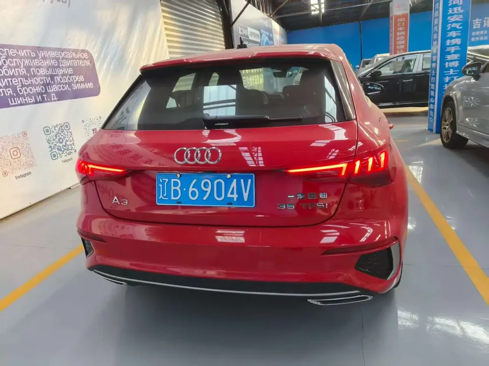 Audi A3 Sportback 35 TFSI stylish and sporty 2023 — миниатюра 2