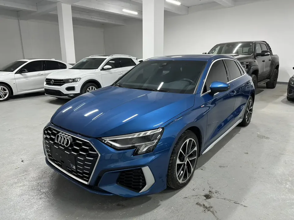 Audi A3 Sportback 35 TFSI Aggressive Sports Edition 2022 — фото 1, купить с доставкой в Москву