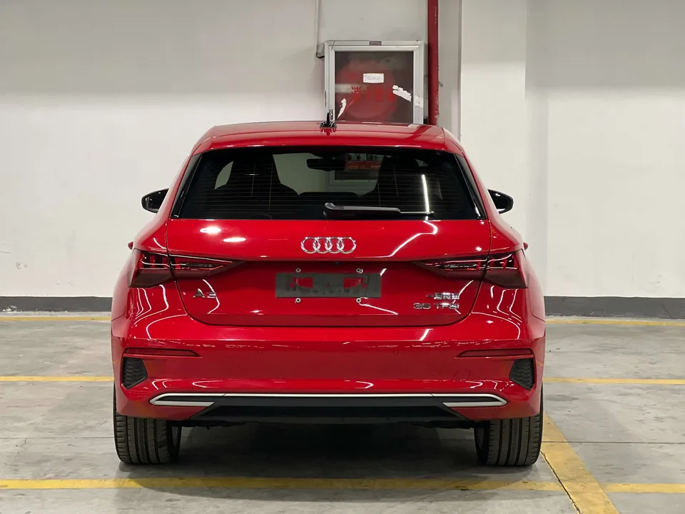 Audi A3 Sportback 35 TFSI Fashionable and Elegant 2022 — миниатюра 2